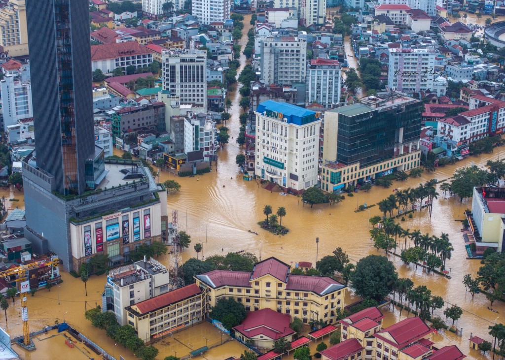 hue_lu lut hue_hue ngap lut_thientai_luluthue_phat giao hue43.jpg